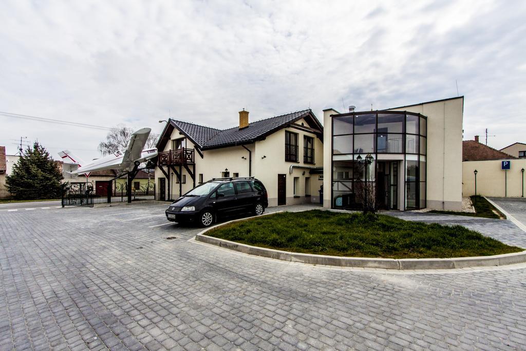 Penzion Cmelak Boleráz Exterior foto
